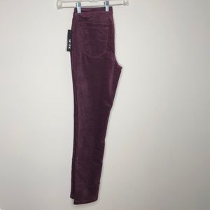 NWT Nic+Zoe Stretch Berry Velvet Skinny Pants
